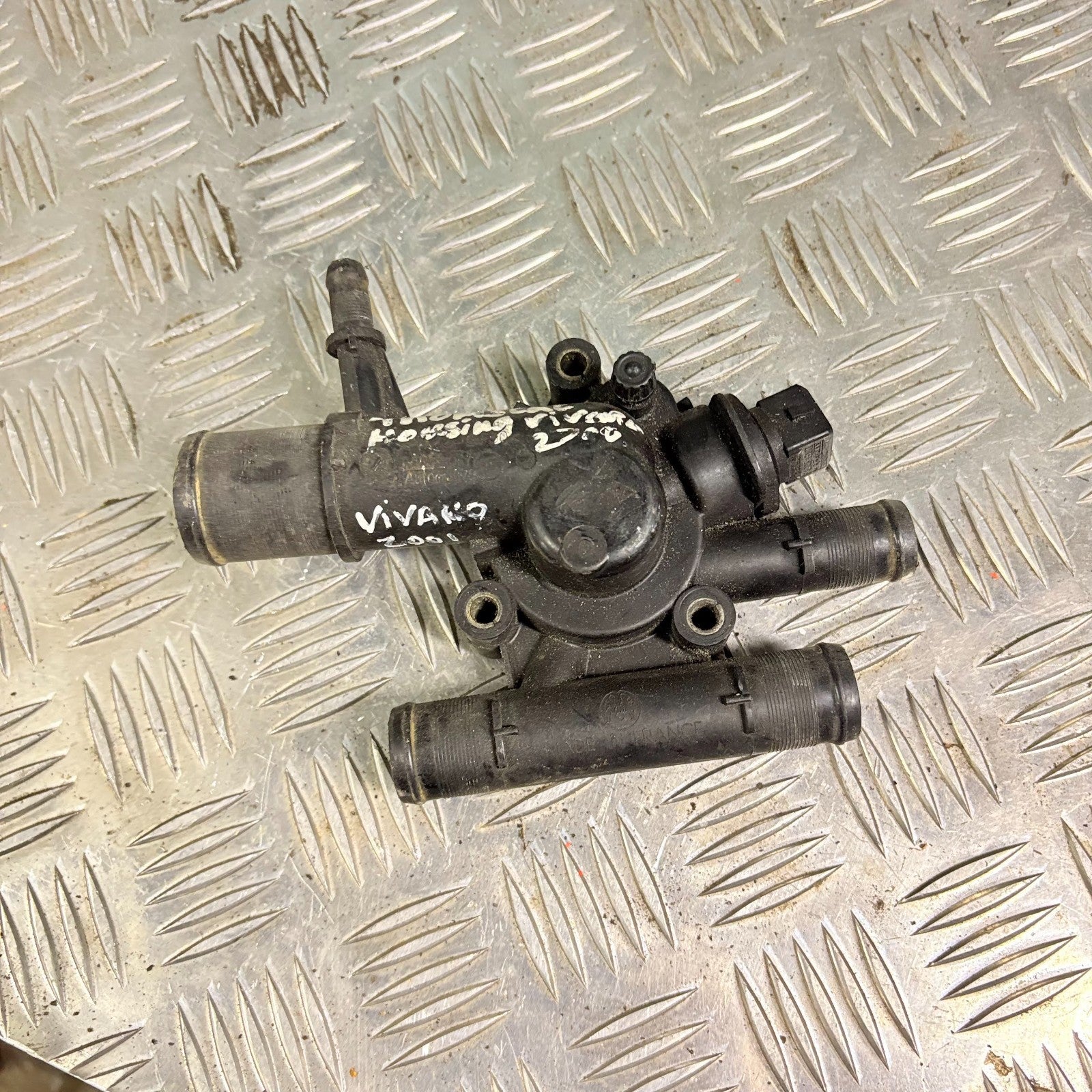 Vauxhall Vivaro X83 2001-2006  1.9 F9Q760/762 Thermostat Housing 8200074349