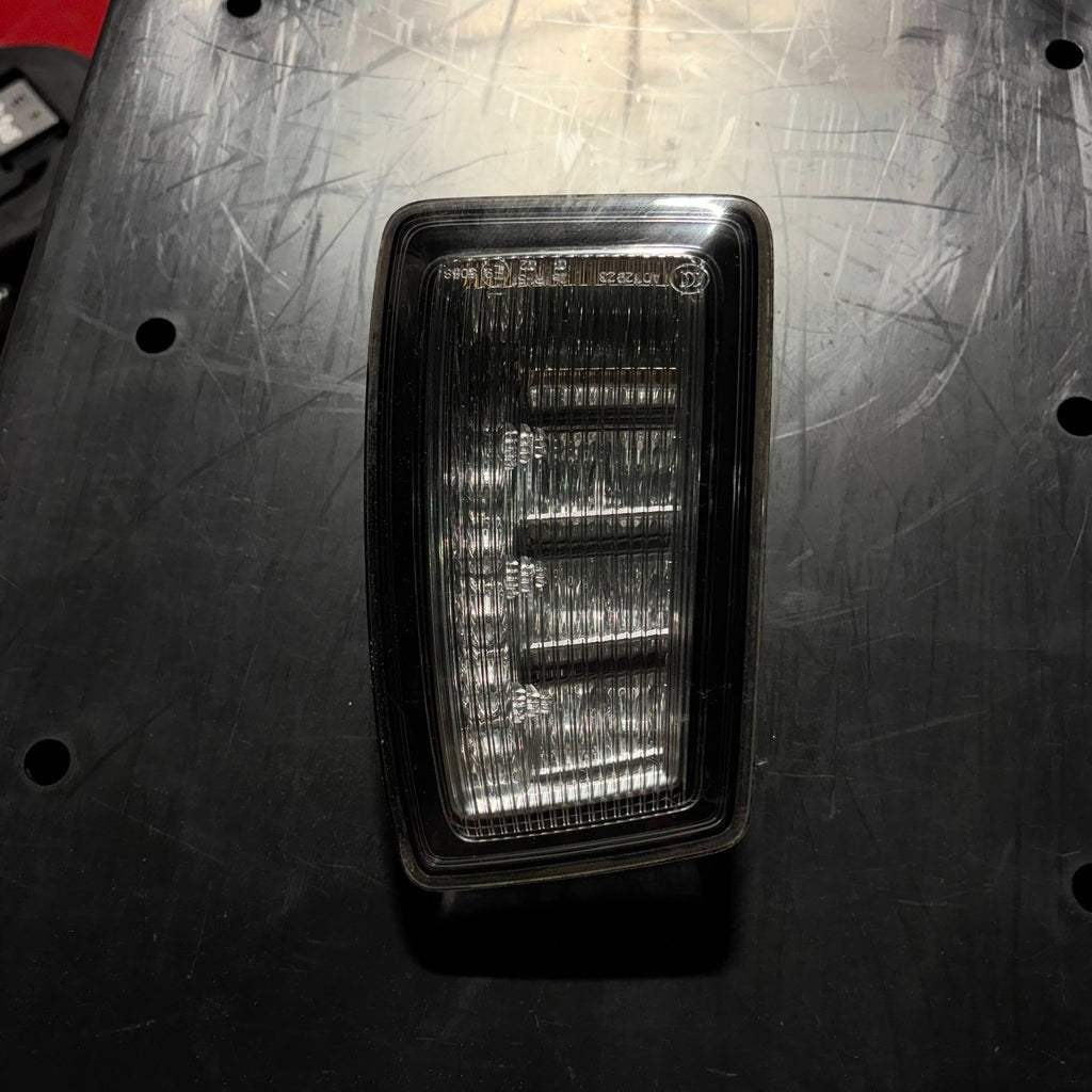 AUDI A1 8X LUGGAGE COMPARTMENT COURTESY LIGHT LAMP 8X0945096 2010-2018