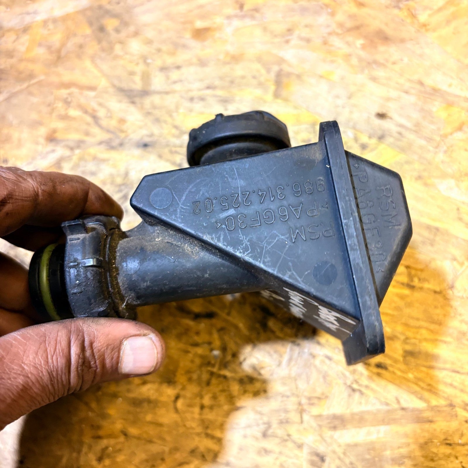 Porsche Boxster 2001 Water Coolant Expansion Tank Reservoir 98631422502