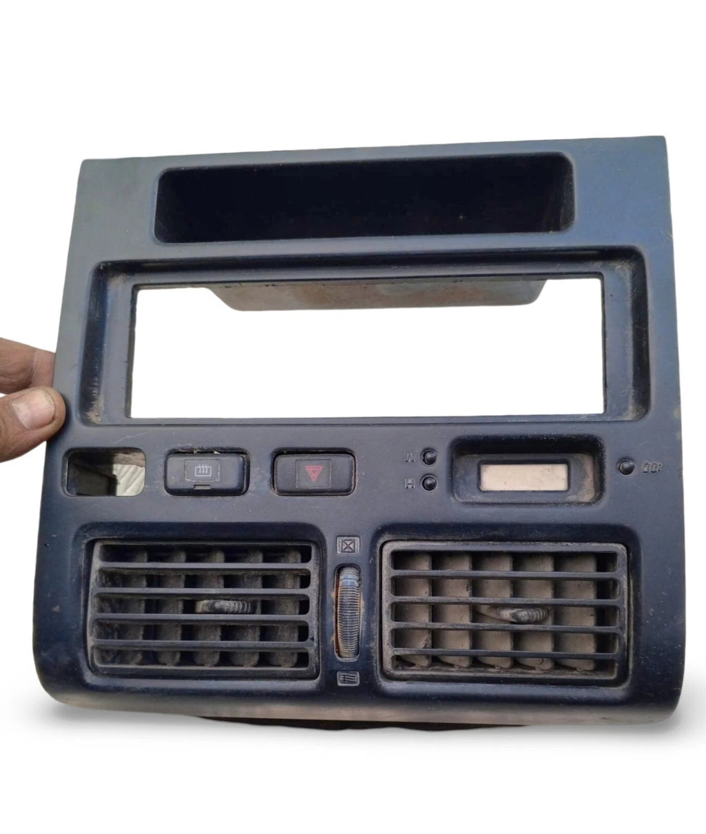 Toyota Starlet Centre Vent And Switches-for Dashboard Trim Console