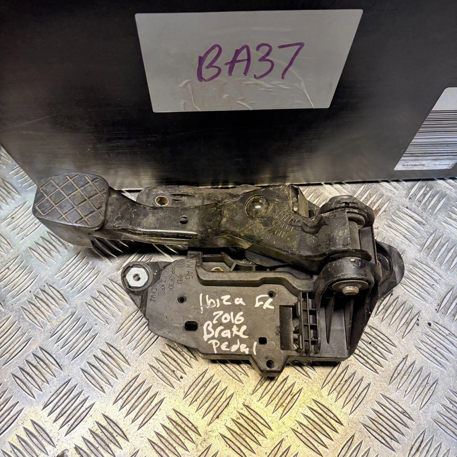 SEAT IBIZA FR 2016 BRAKE PEDAL 6C2721058M