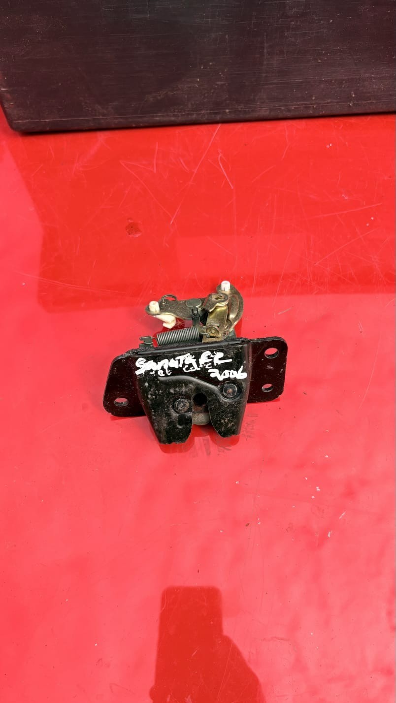 Hyundai Tucson JM 2006 Tailgate Boot Lid Lock Catch Latch AMD156798