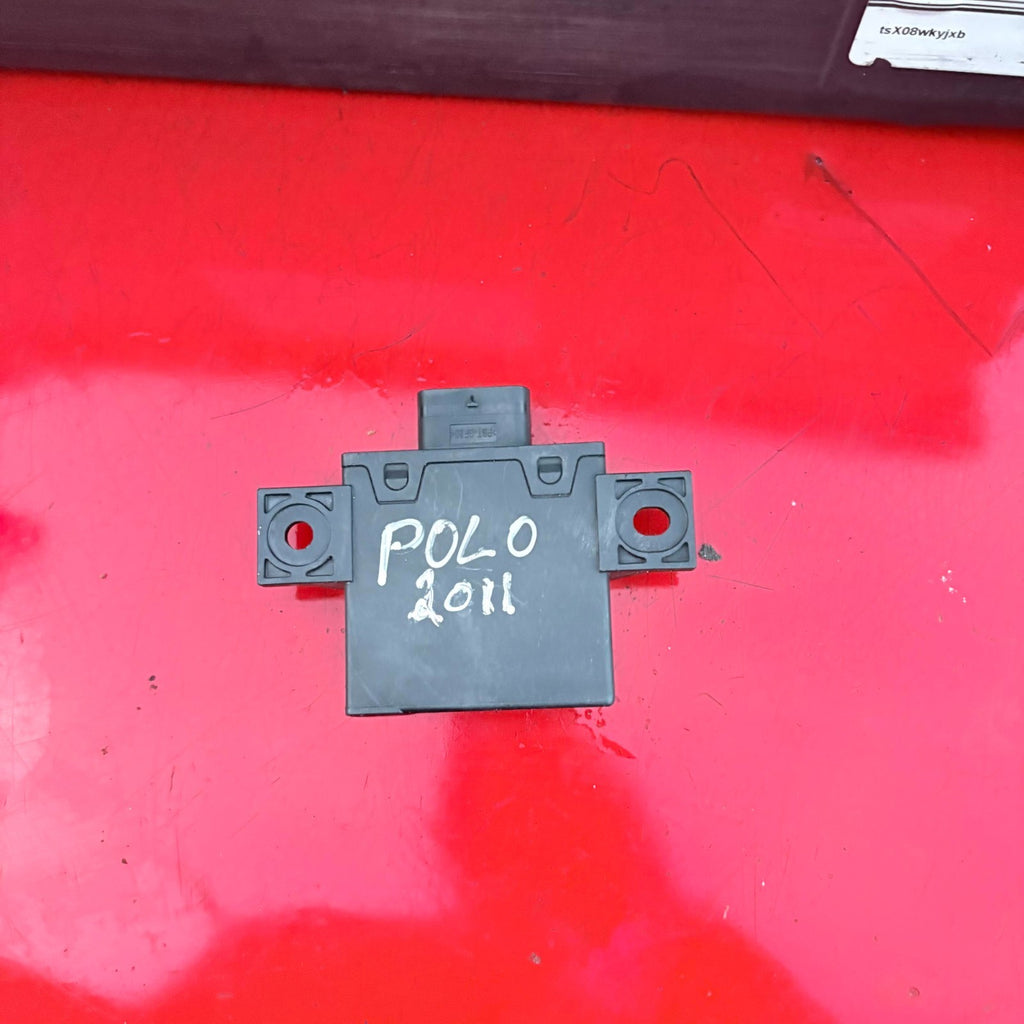 VW POLO Mk5 2009-2014 BODY SOUND IMPACT CONTROL MODULE ECU 6C0907159B