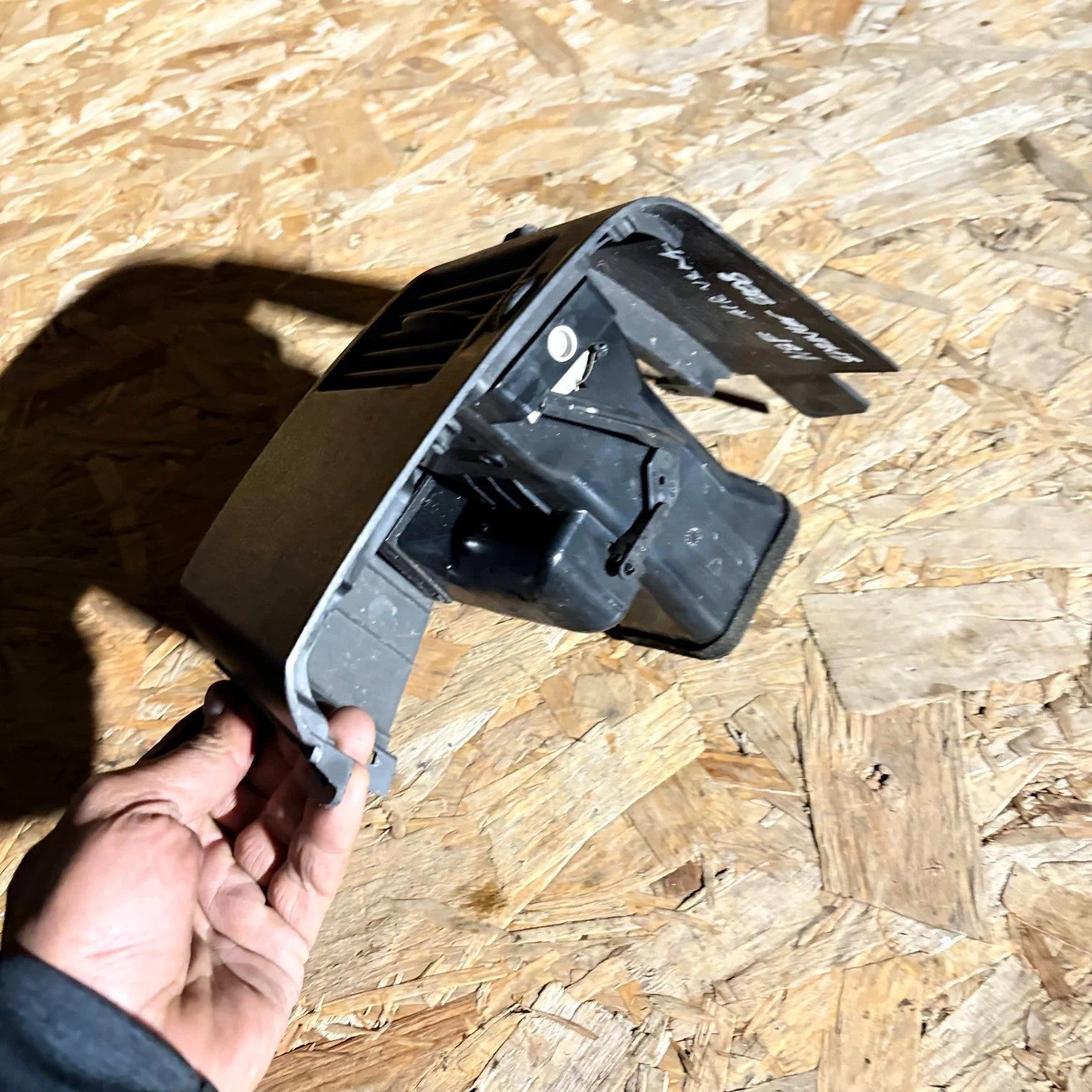 MERCEDES SPRINTER 2006-2018 NSF DASH AIR VENT FRONT LEFT PASSENGER SIDE