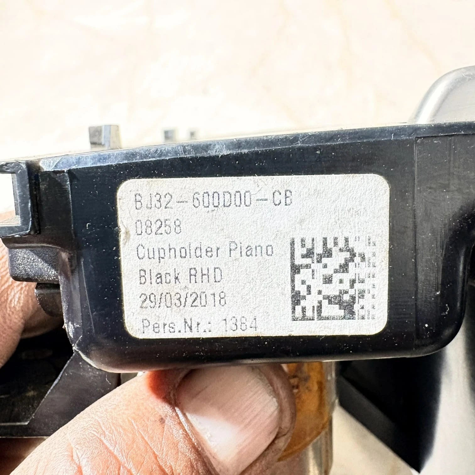 2011-2018 Range Rover Evoque L538 Cup Holder 12V Lighter RHD BJ32-600D00-CB