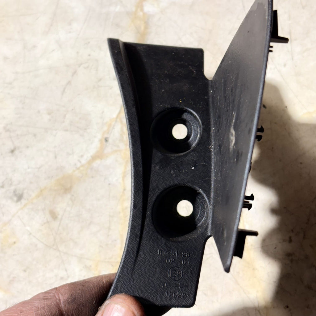 RENAULT CLIO REAR RIGHT DRIVER SIDE PLASTIC TRIM E212022
