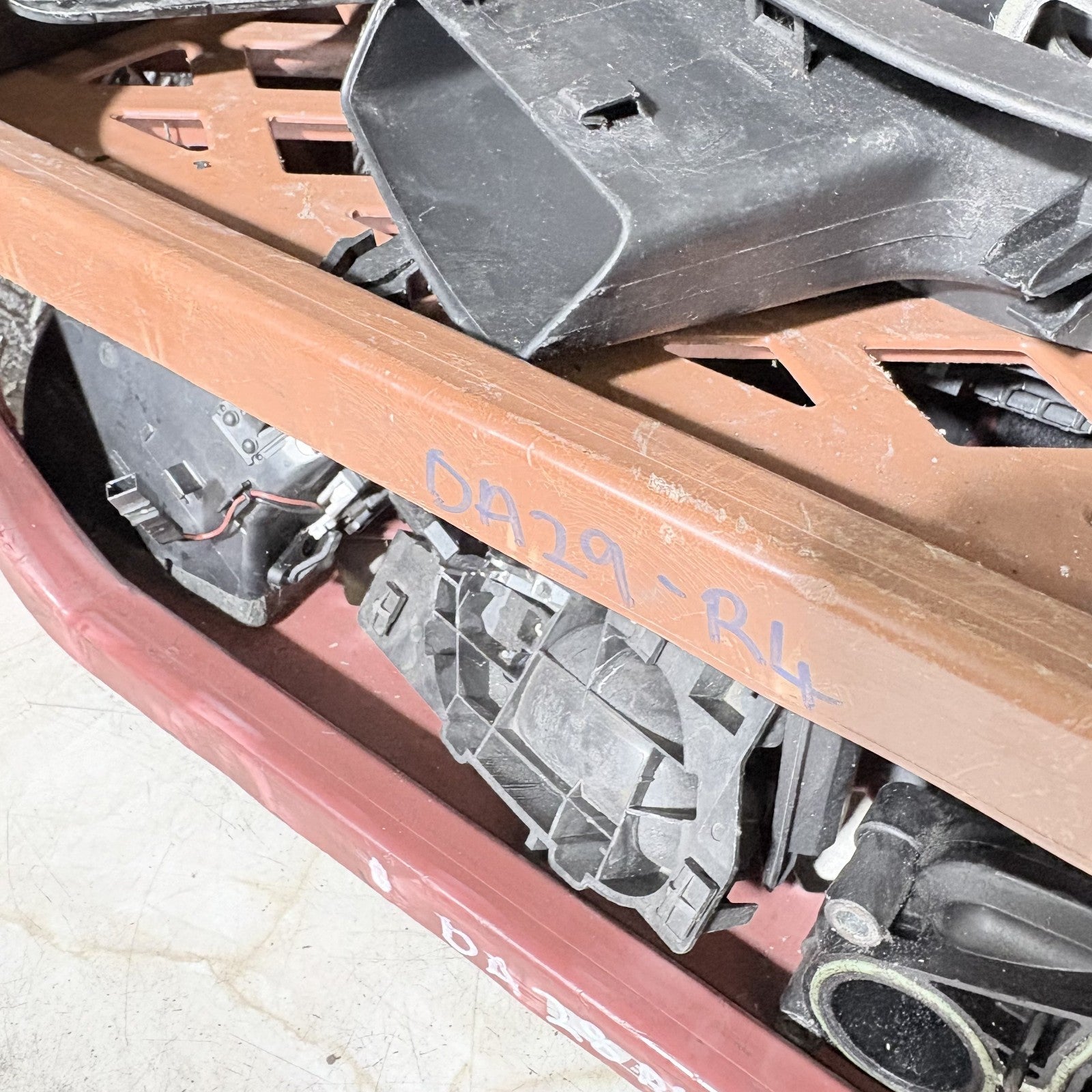 Mercedez Benz ML 270 2005 Left Rear Passenger Side Class Door Sill Panel