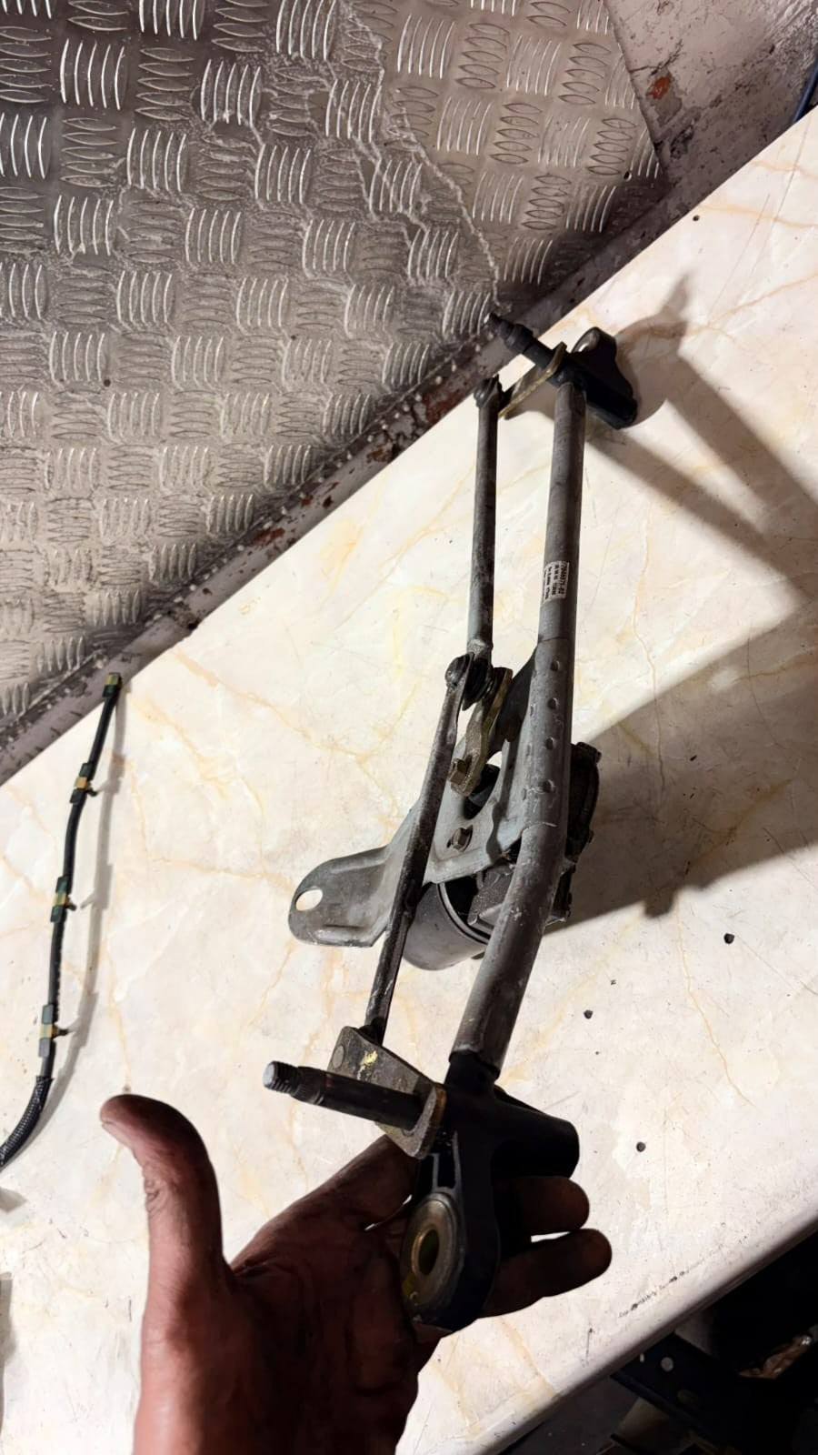 2002 BMW X5 E53 Front Windscreen Wiper Motor & Linkage 475196