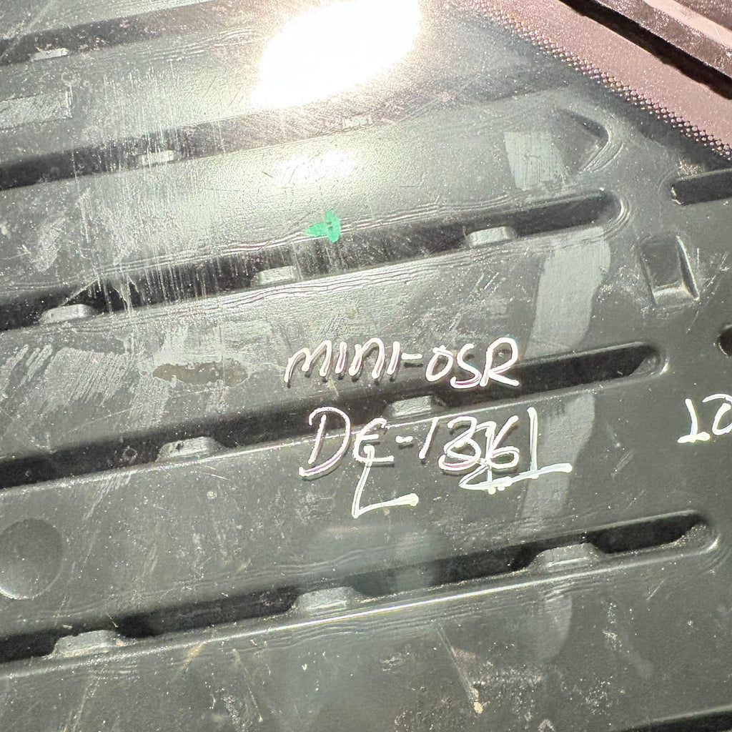 Quarter Window Glass Mini Cooper R50 R53 Rear Right Side AS2 Green