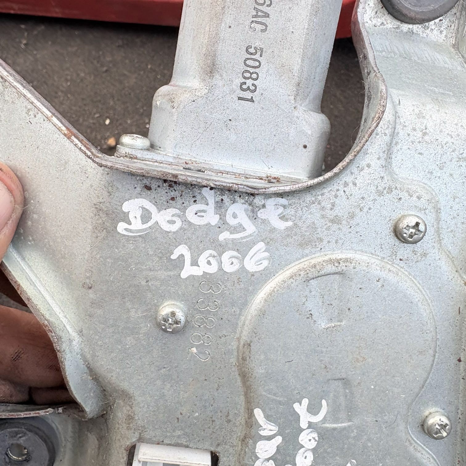 DODGE CALIBER 2006 REAR WINDSCREEN WINDOW WIPER MOTOR 05116146AC 50831