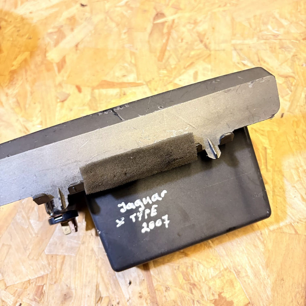 Jaguar X-Type X400 2007-2009 Centre Console Ashtray 12V Socket 4X43F044J53AB