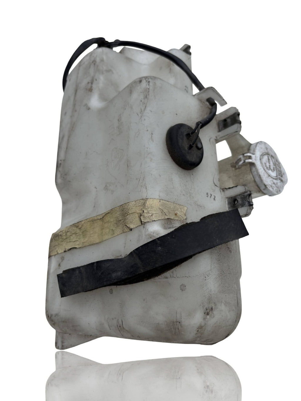 Mitsubishi Pajero 1996 Windscreen washer fluid reservoir bottle HLC37017