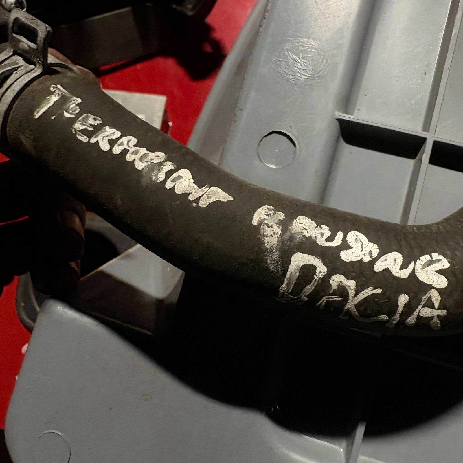 Dacia Logan 2017 Engine Water Coolant Pipe Hose and Thermostat 924005588R