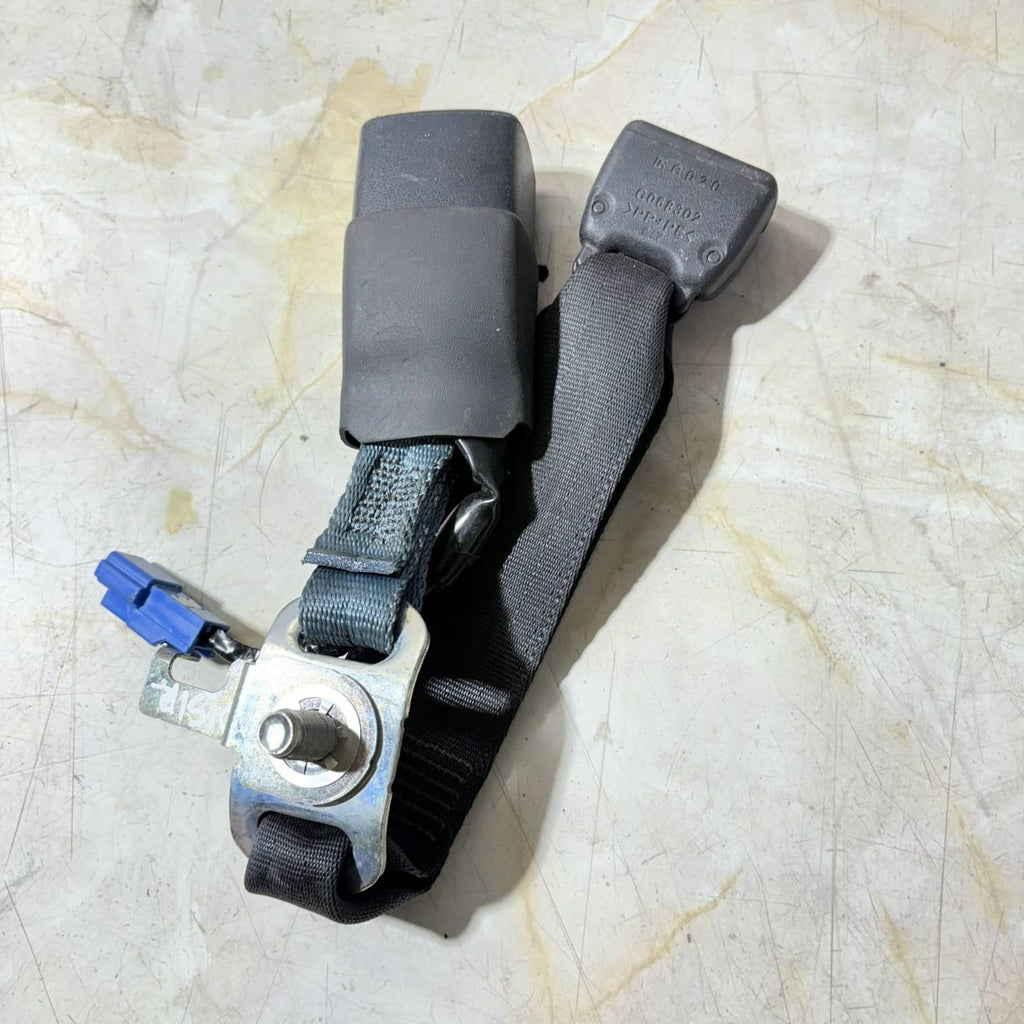 LEXUS ES 300H DRIVER REAR SEAT BELT BUCKLE EXTENSION ADAPTER G068302-OSR