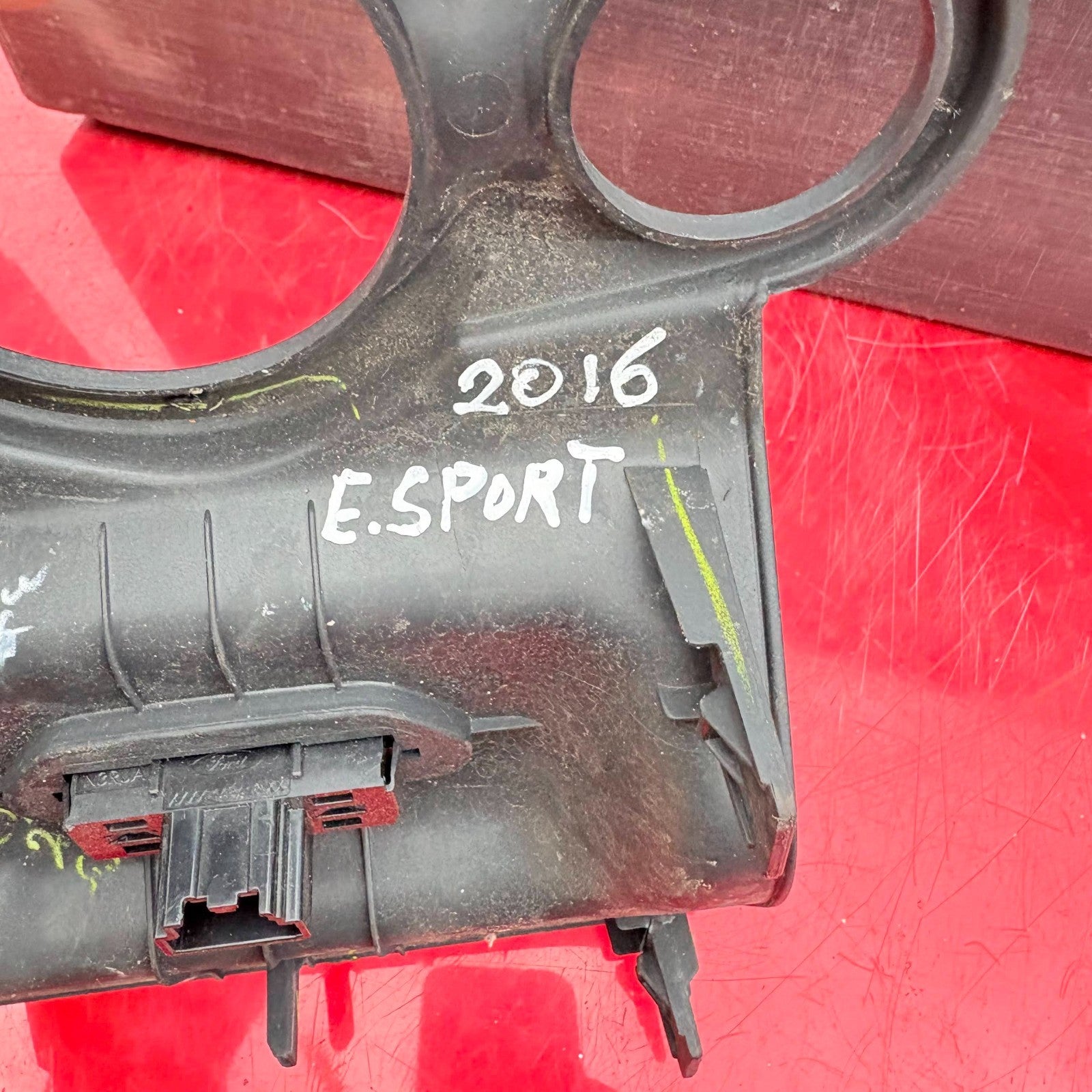 FORD ECOSPORT MK1 CLIMATE CONTROL SURROUND TRIM 2016 DN1B-18D422-CBW