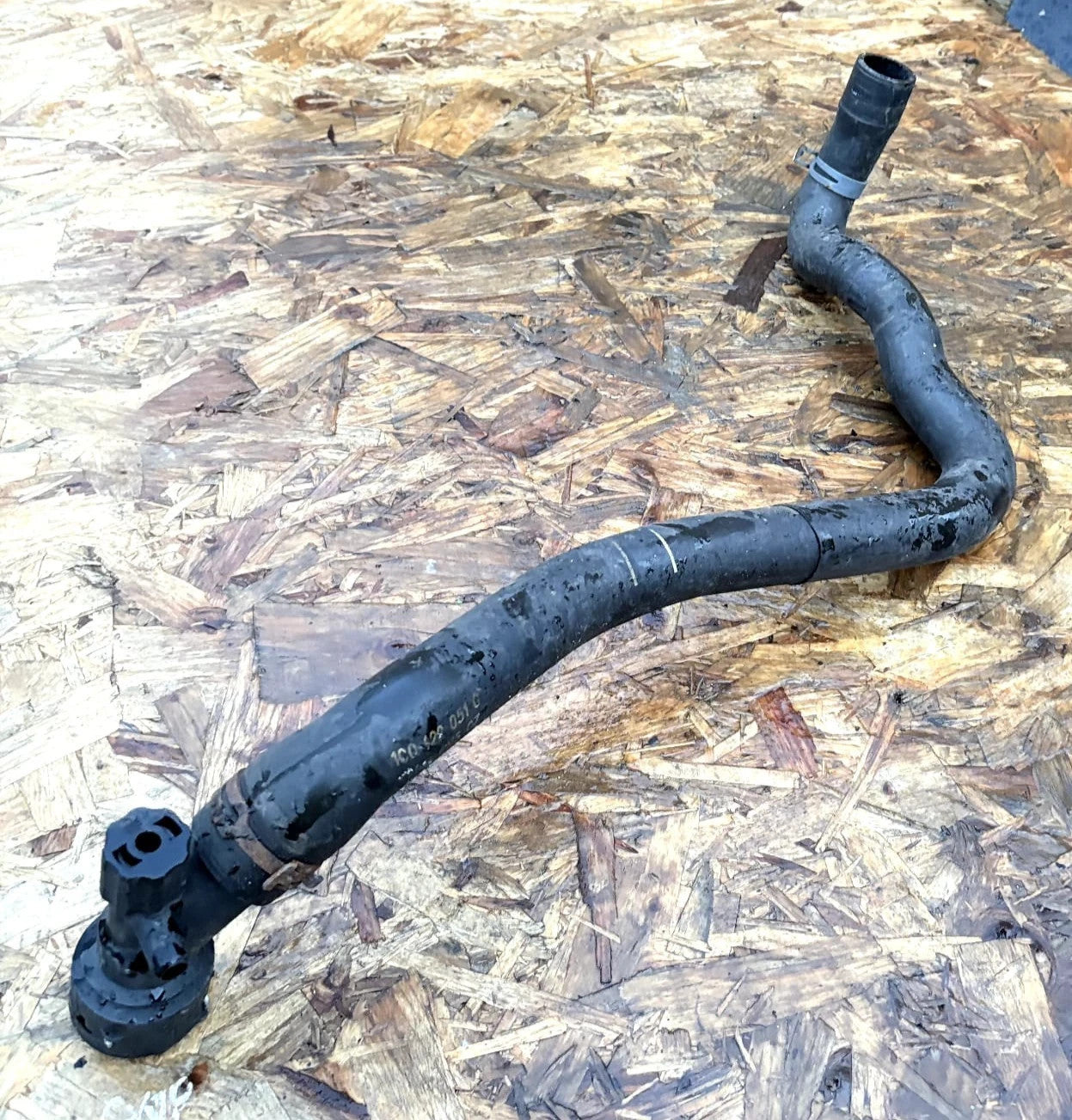 VW Beetle Lower Radiator Coolant Hose 1C0122051G