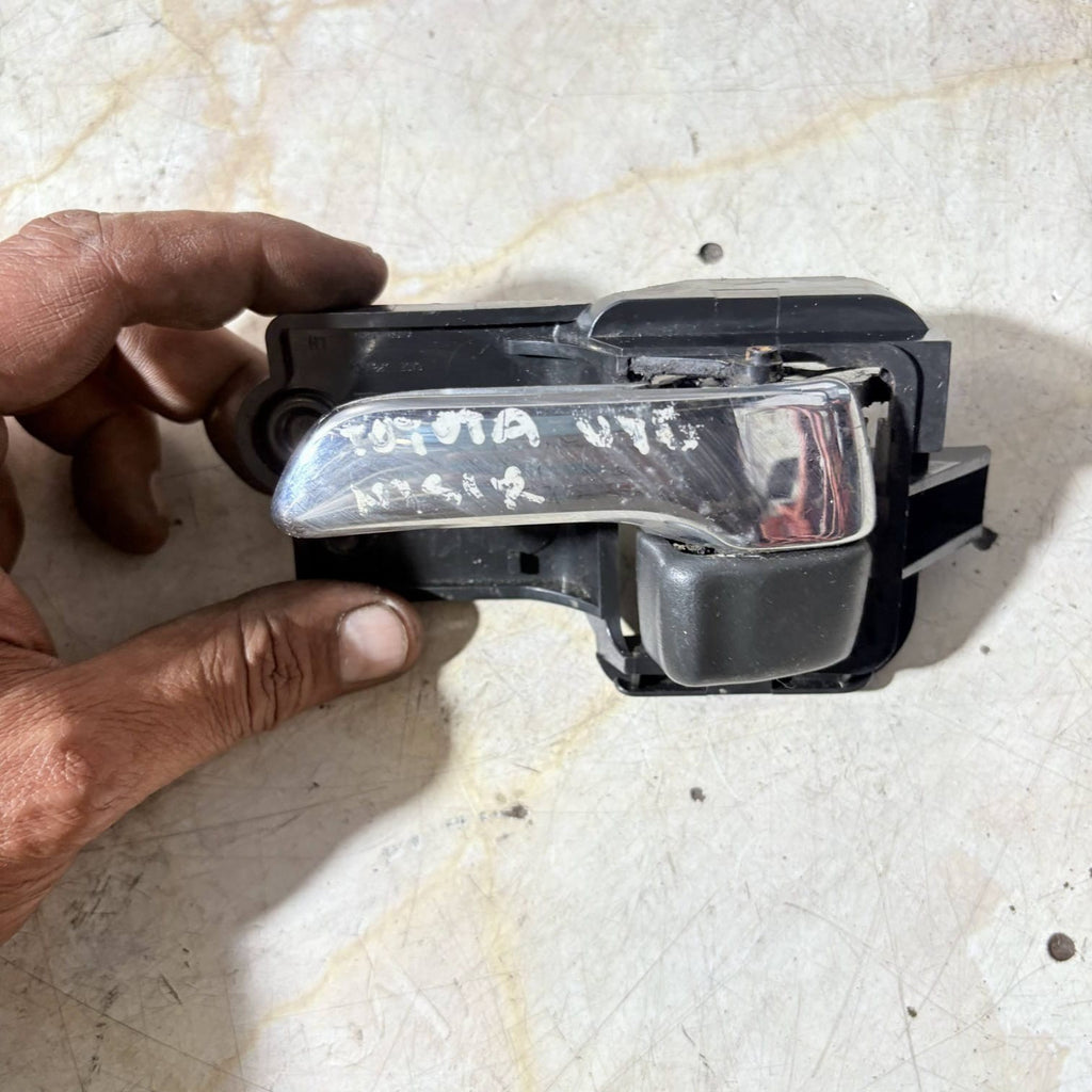 Nissan X-Trail T30 Front Left Passenger Interior Door Handle (Inner) 2001-2007 D