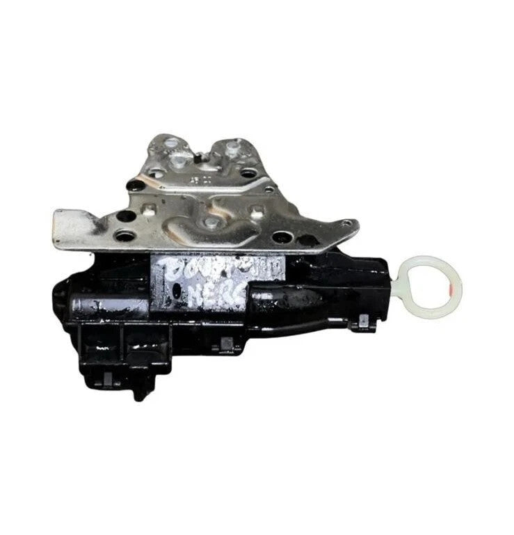 2014 MERCEDES CLA Diesel Coupe TAILGATE BOOT LOCK
