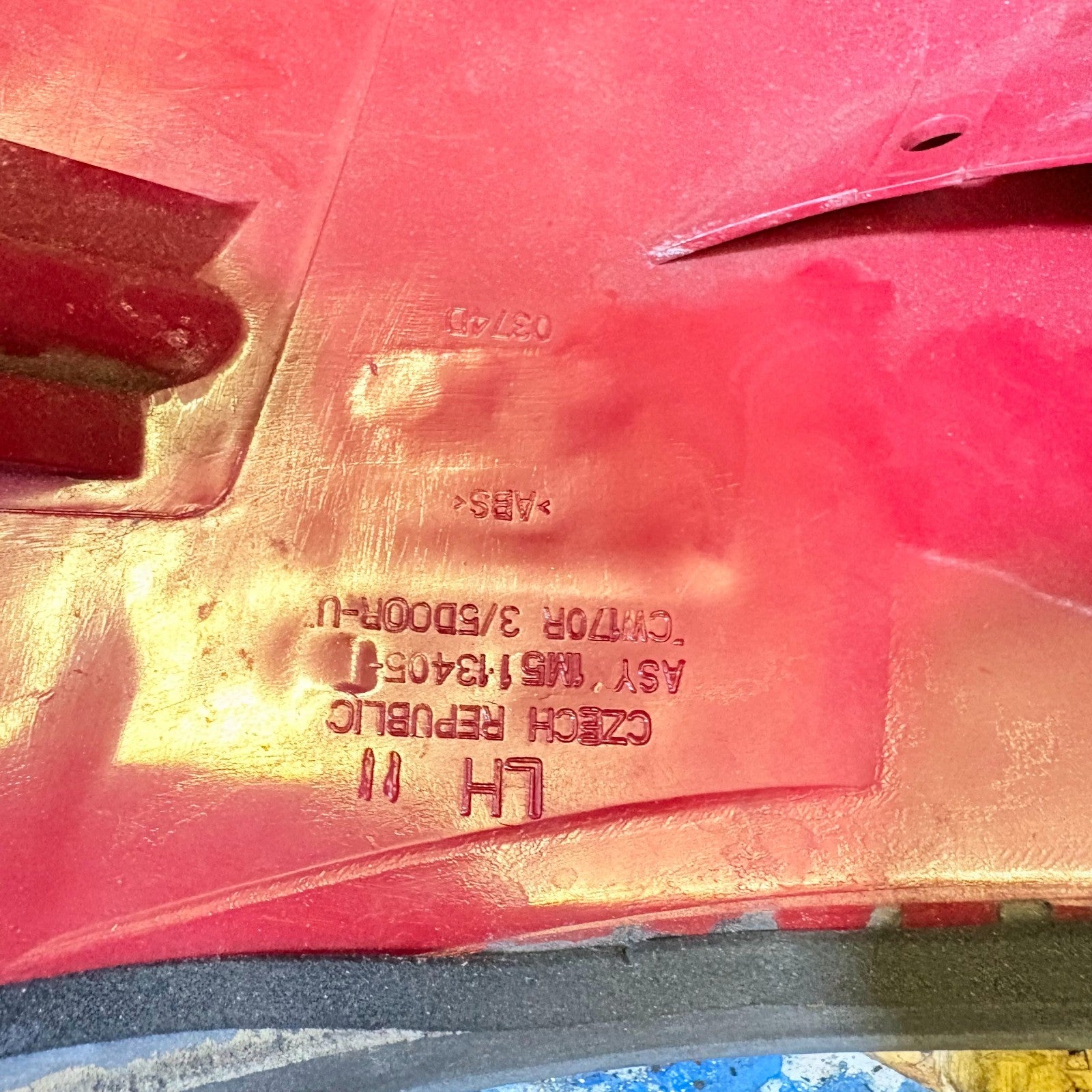 FORD FOCUS MK1 1998-2005 LEFT PASSENGER SIDE REAR TAIL LIGHTS 1M5113405