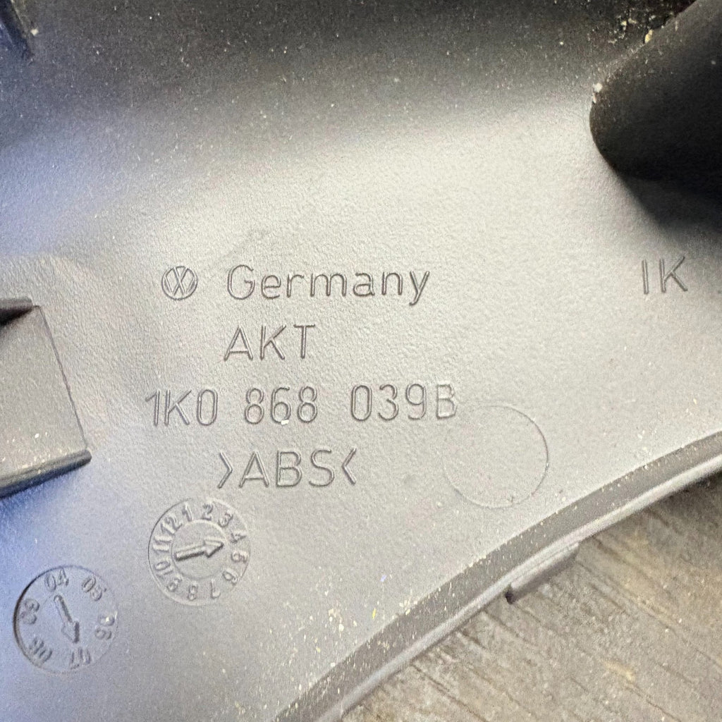 Volkswagen VW Interior Door Grab Handle 1KO 868 039