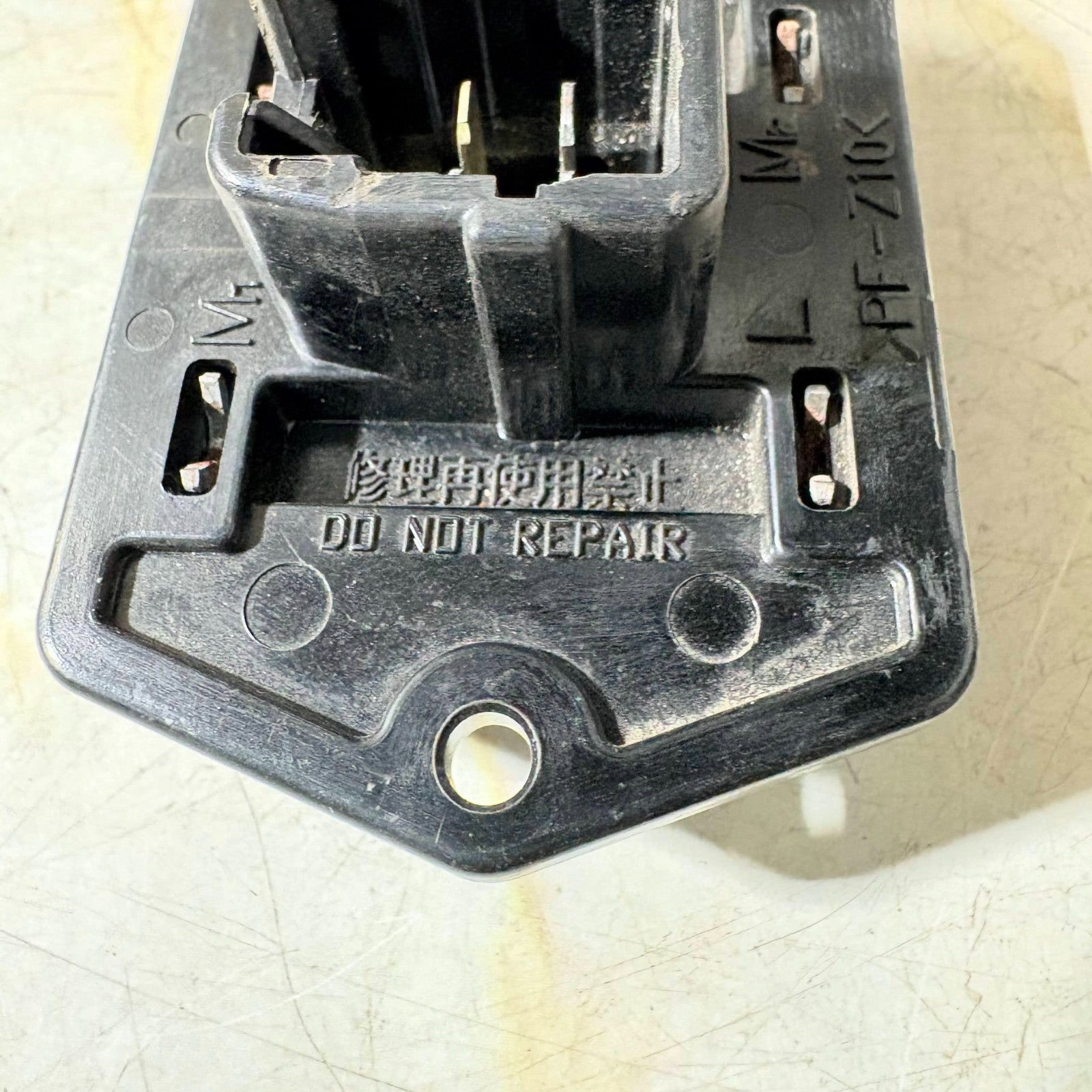 FORD FOCUS FIESTA TRANSIT HEATER BLOWER MOTOR FAN RESISTOR RHEOSTAT 8L505