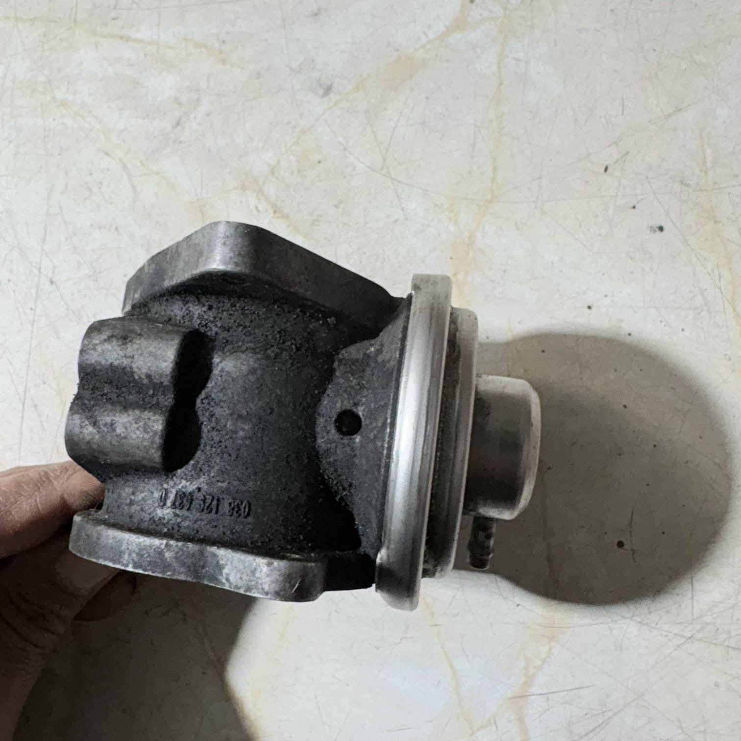 VOLKSWAGEN TOURAN MK1 EGR Valve Exhaust Gas Recirculation Valve 749603D