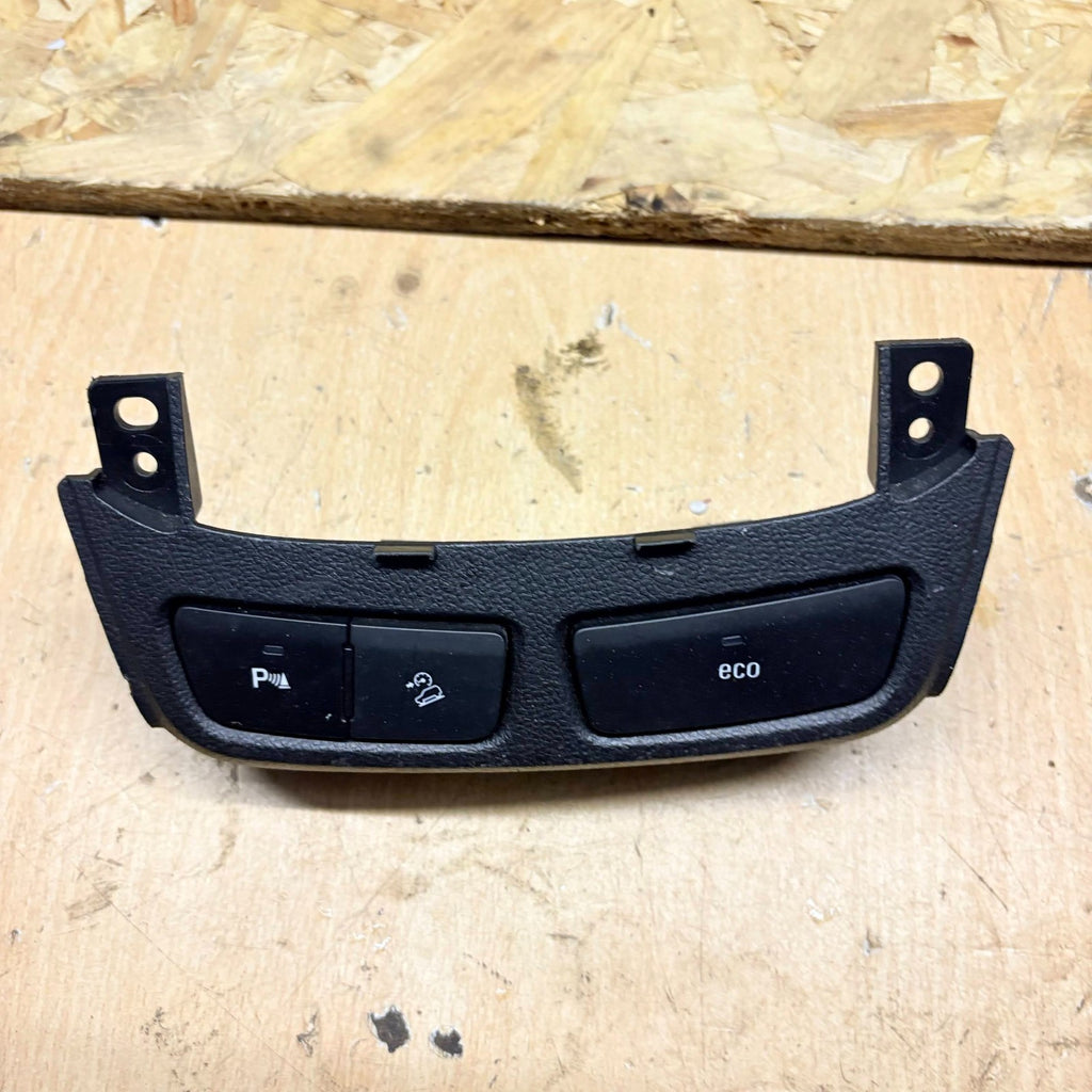 2012-2016 VAUXHALL MOKKA 5DR PARKING SENSOR AID STOP & START SWITCH 202010119