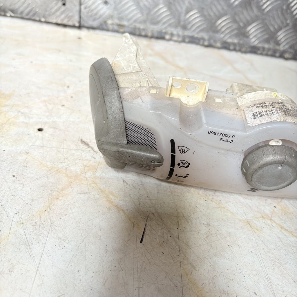 TOYOTA AYGO MK1 HEATER CONTROL PANEL DIALS 55900-0H010