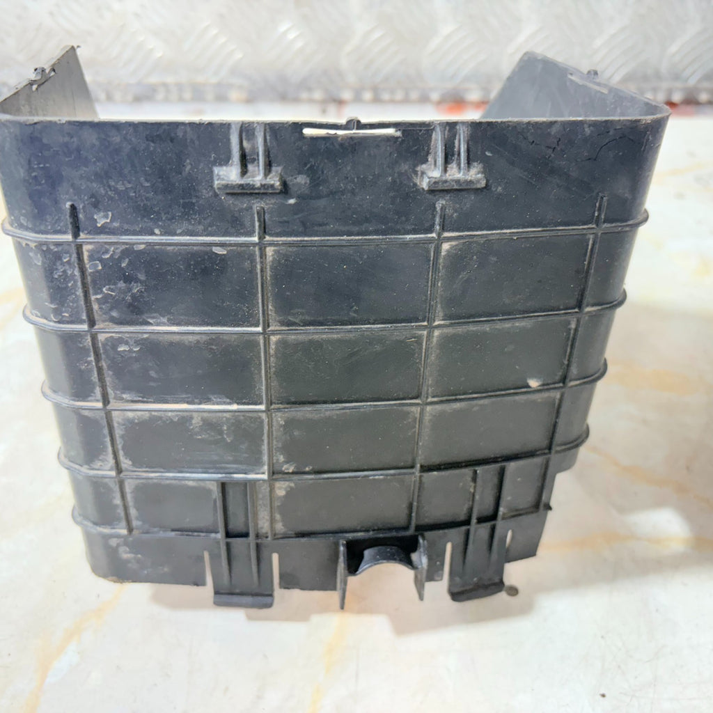 VW Passat B6 B7 3C 2006-2015 Battery Tray Half Cover Trim 3C0915336A 1K0915336B