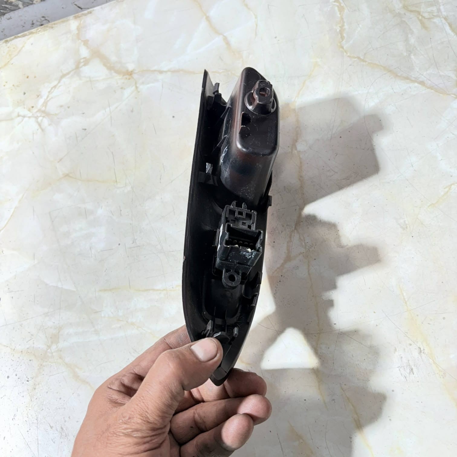 NISSAN JUKE DOOR HANDLE TRIM REAR RIGHT DRIVER SIDE 829601KA2A 2016 F15 MK1