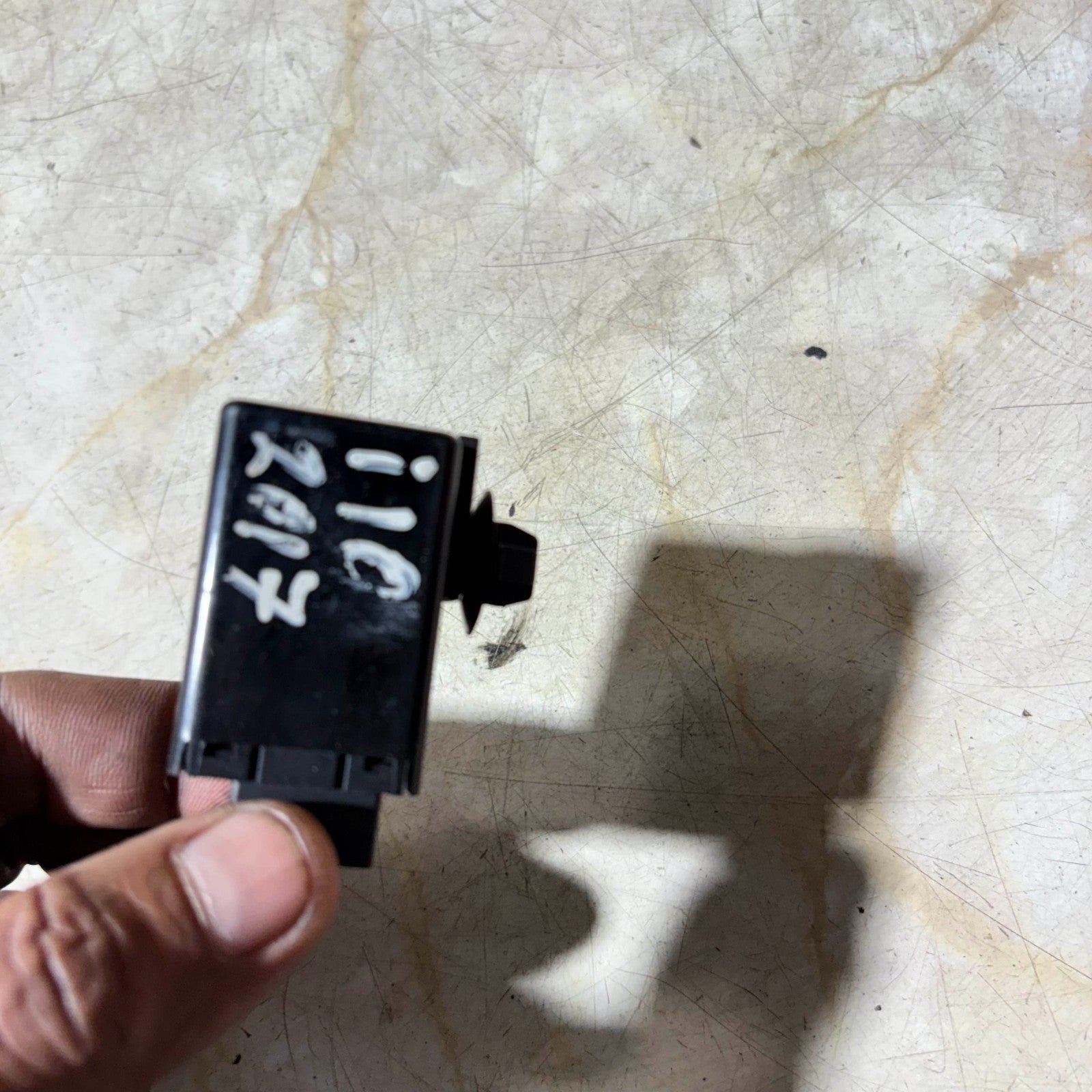HYUNDAI i10 SE MK2 2013-2019 STOP SIGNAL MODULE RELAY 95240-3T200