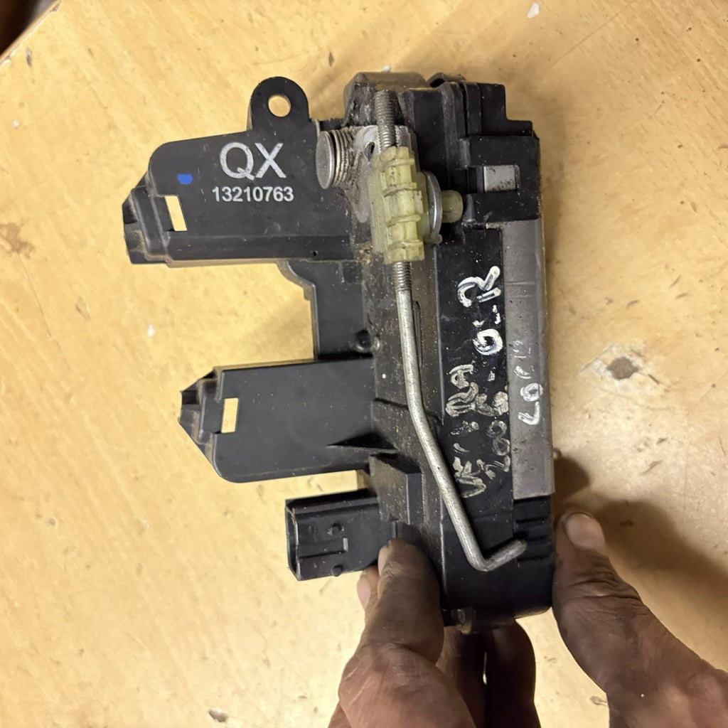 Door lock mech solenoid Driver Rear OPLE Vectra C Signum ident QX 13210763 2006