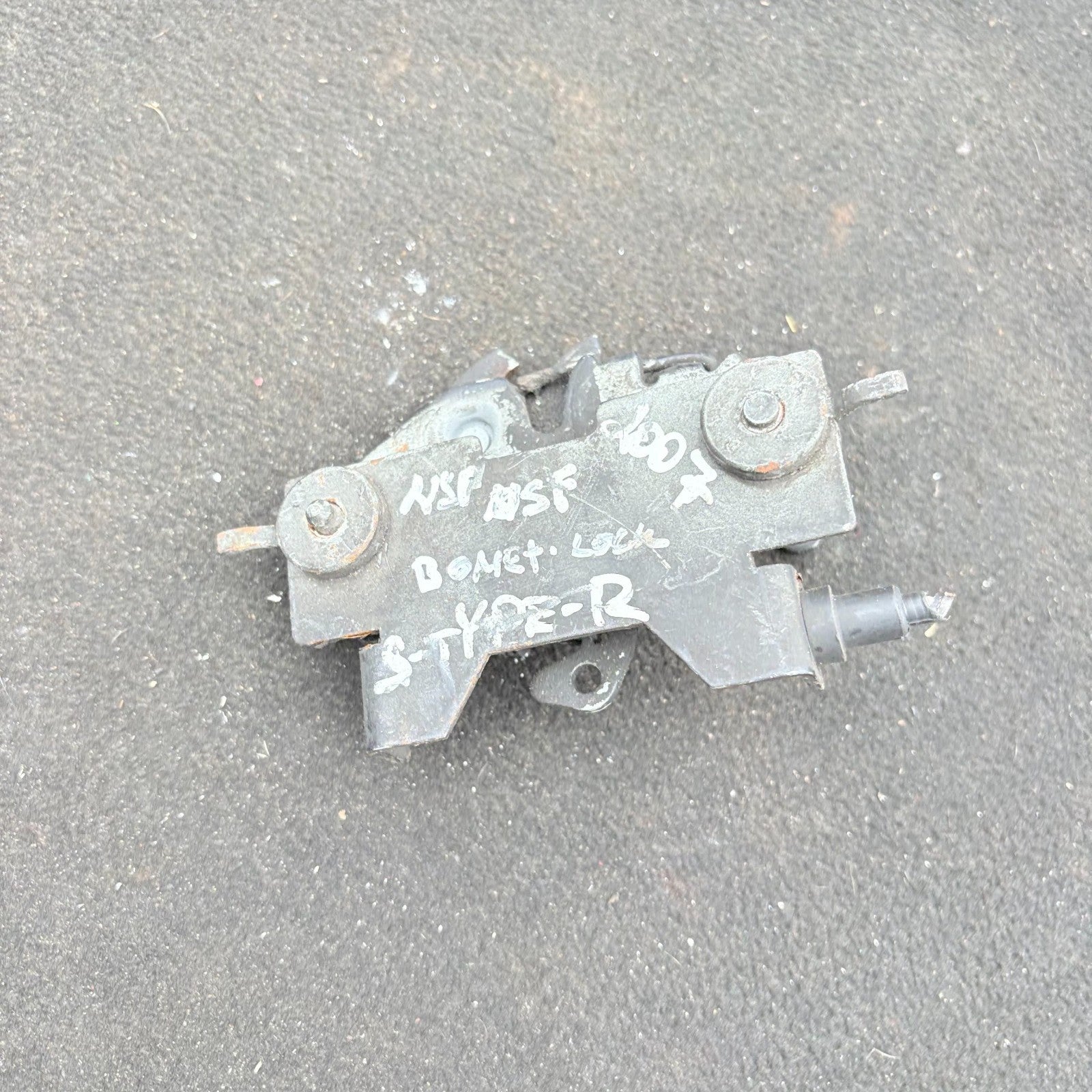 2007 JAGUAR S-TYPE R BONNET LOCK LATCH CATCH MECHANISM FRONT LEFT SIDE