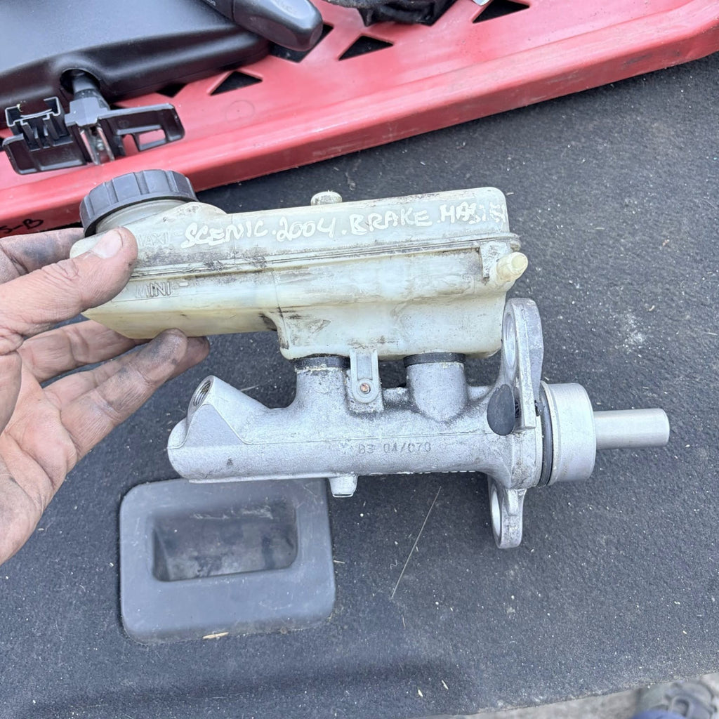 2004 RENAULT GRAND SCENIC BRAKE MASTER CYLINDER PETROL 2000PETROL 32067111-2