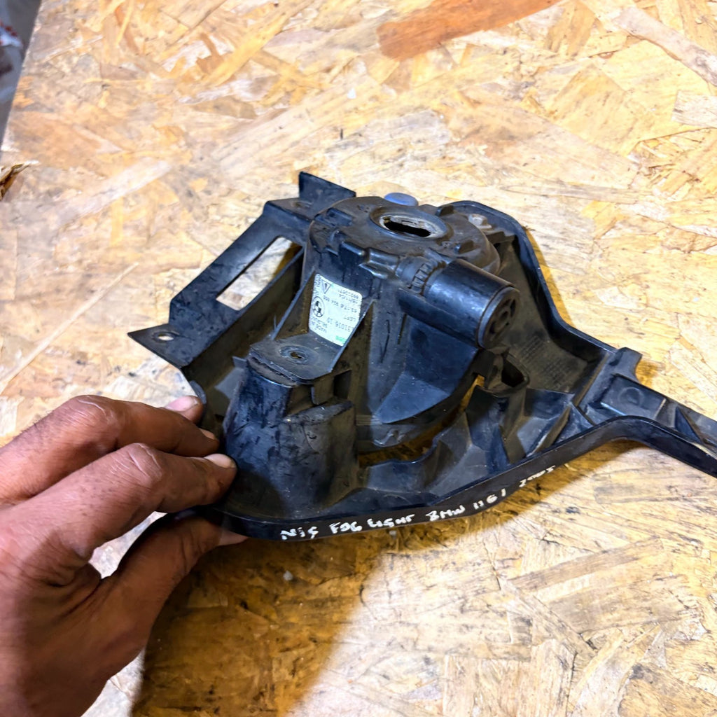 BMW 116 2005 LEFT FRONT FOG LAMP 5 DOOR ESTATE 63176924655