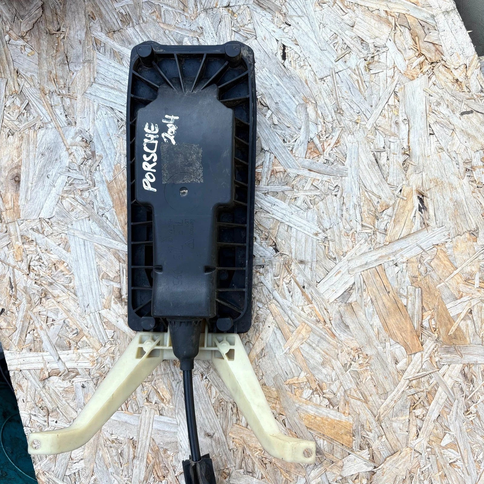 Porsche Cayenne 955 957 Automatic Gear Selector Cable 7L5713095