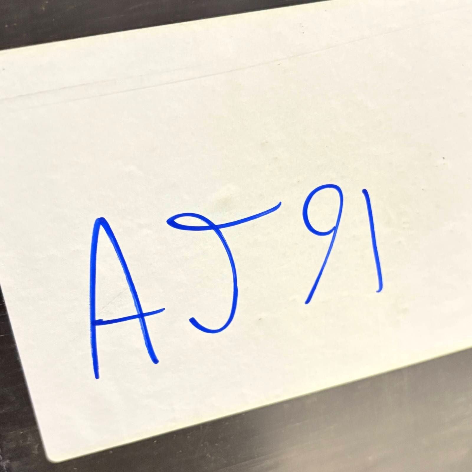 Seat Ibiza CLOCK SURROUND BLACK/IBIZA 2012