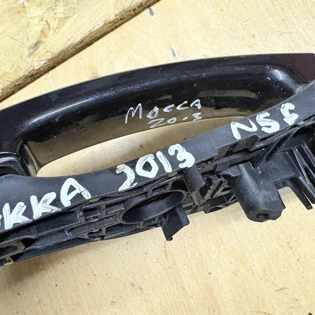Opel Mokka 2013 N/S Front Outer Door Handle Black 5 Door
