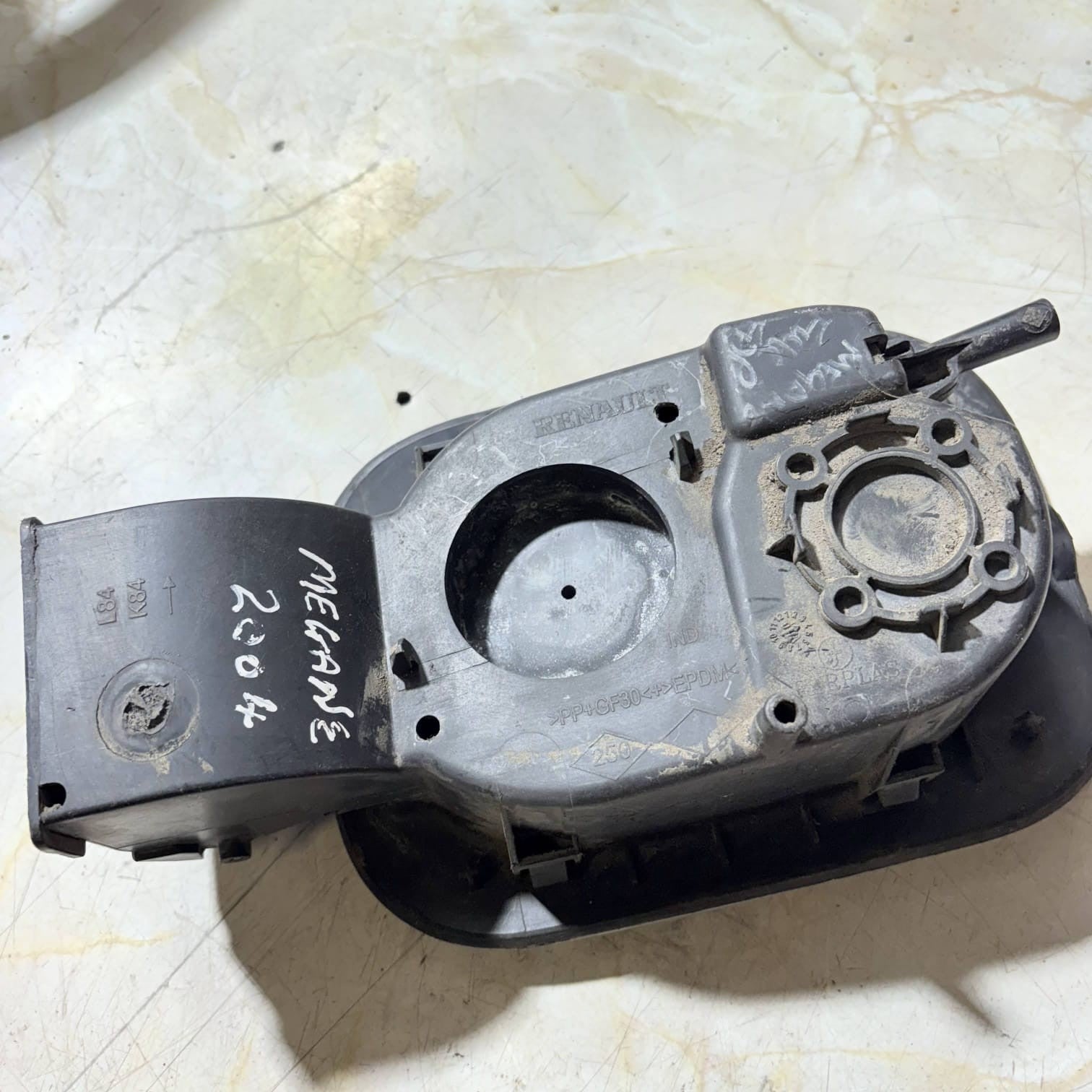 RENAULT MEGANE MK2 2004 FUEL FILLER FLAP DIESEL GREY 103H 8200139543