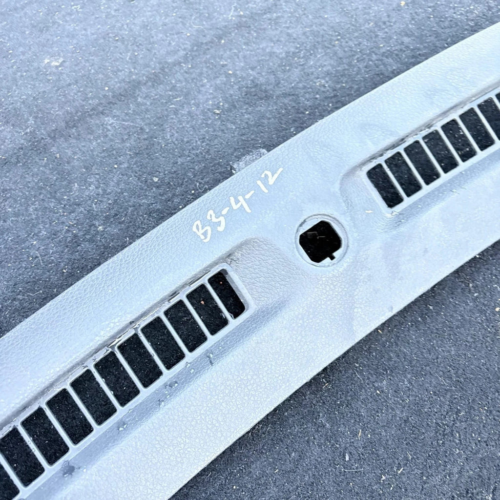 Nissan QASHQAI J11 2015 Top Dashboard Air Vent Trim 68310-4EH0A