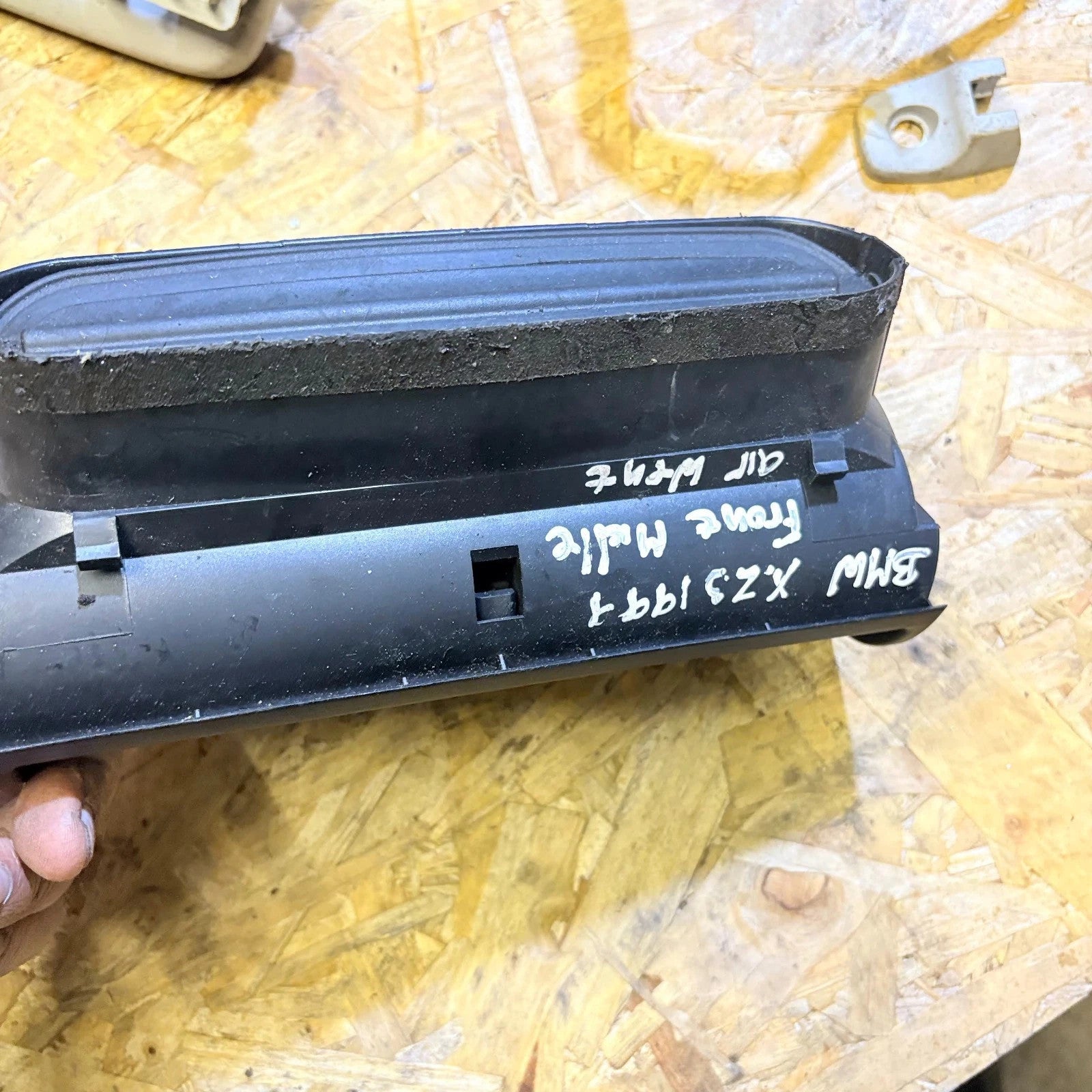 BMW Z3 1995-2002 DASHBOARD AIR VENT FRONT CENTRE MIDDLE