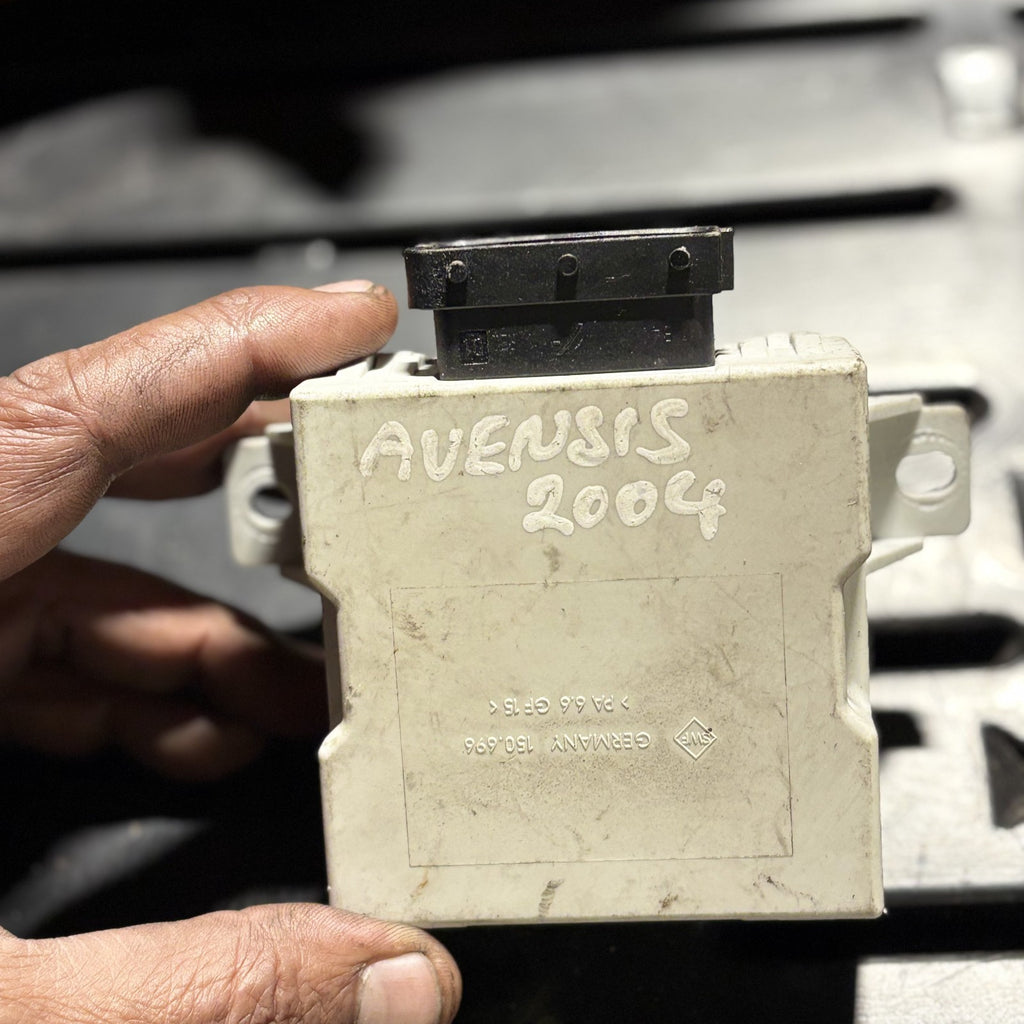 Toyota Aveensis 2003-2009 Body Control Module Junction Box 150 696