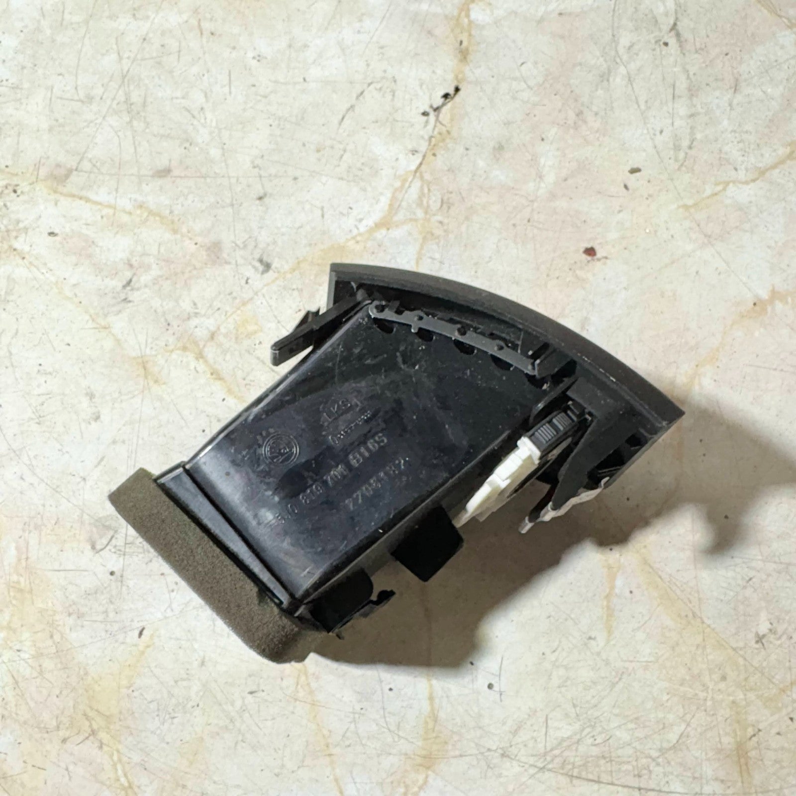 FIAT PANDA 2007 NSF Front Passenger Left Side DASHBOARD AIR VENT 5J0 819 701