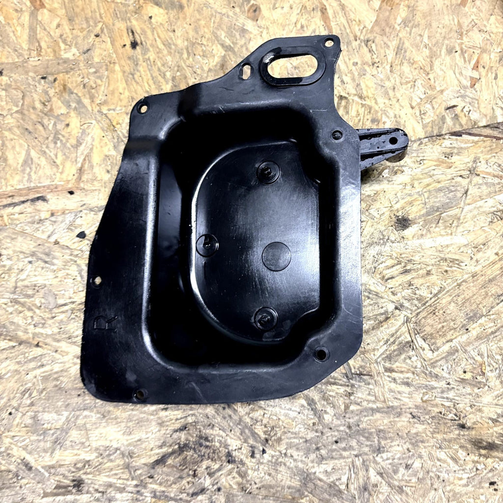 FORD B-MAX ZETEC REAR TRIM AV11-14C522 OSR 2012