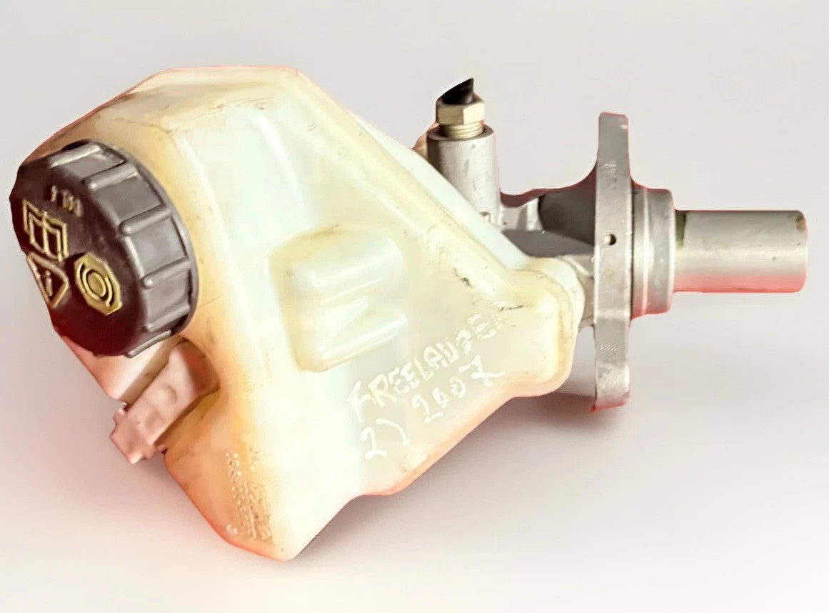 Land Rover Freelander 2 Brake Reservoir Master Cylinder 2006-2014 03.3508-8557.1