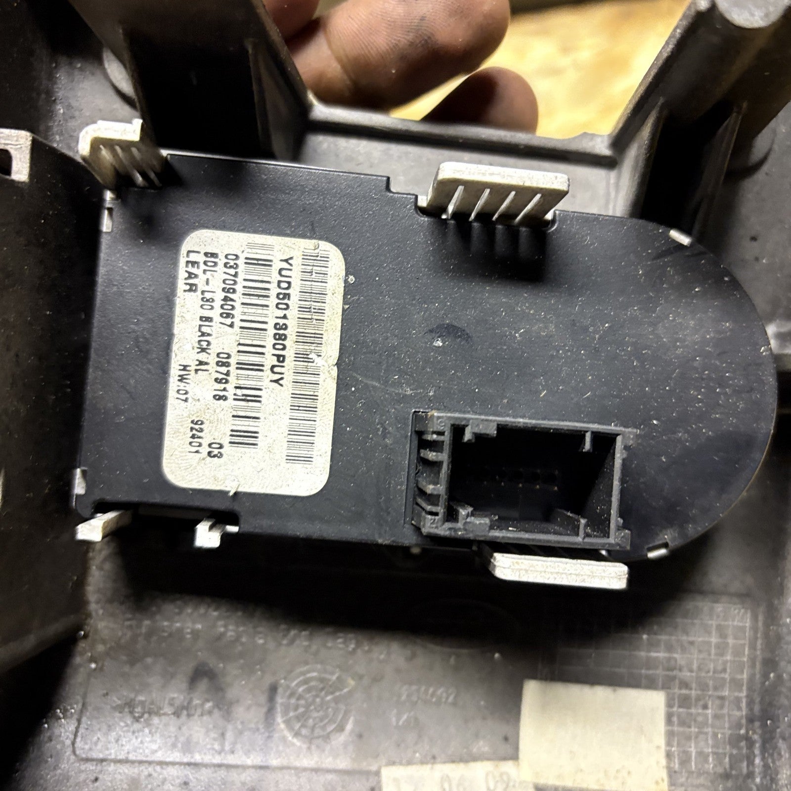 Range Rover 2010 Headlight Switch YUD501880PUY