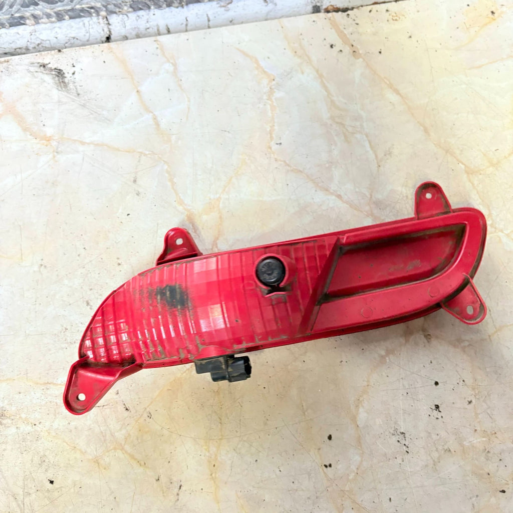 O/S (DRIVER) REAR BUMPER REFLECTOR/LIGHT-KIA RIO 2014