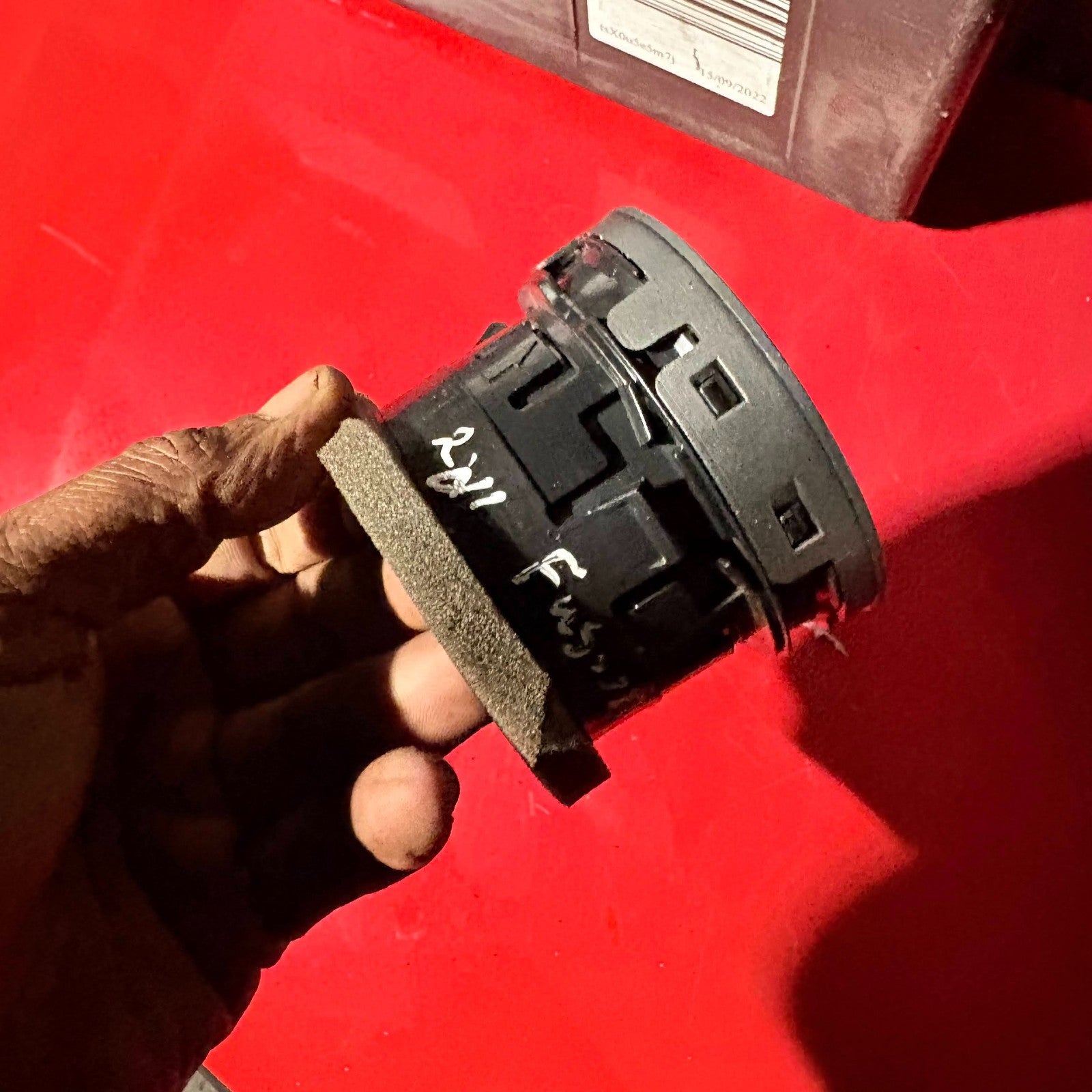 FORD FUSION 2011 DASHBOARD AIR VENT 7S6H-A018B09