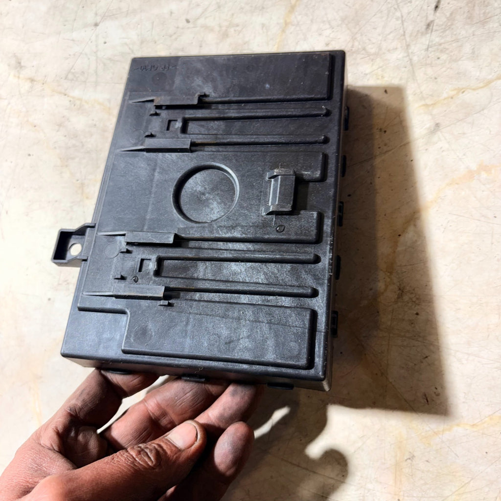 MAZDA 2 DE 2007-2014 BCM Body Control Module DF76-67560-E Bosch F005V00713