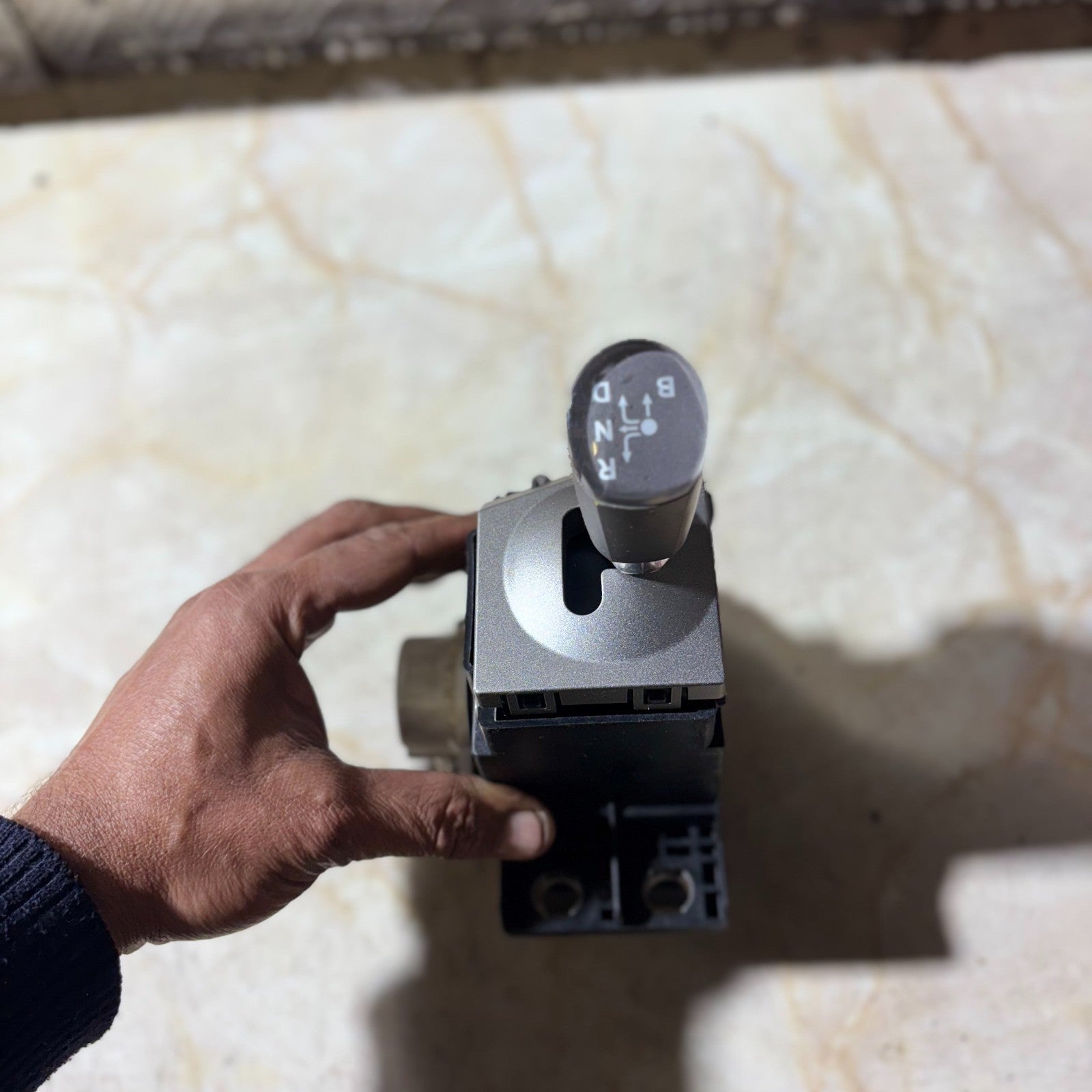 TOYOTA PRIUS 04-09 AUTO GEAR SHIFTER SELECTOR LEVER 89451-47030
